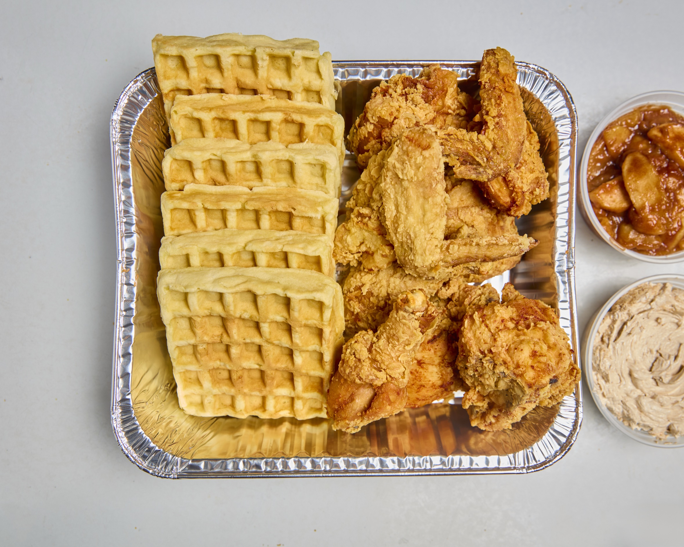 Chicken & waffles tray